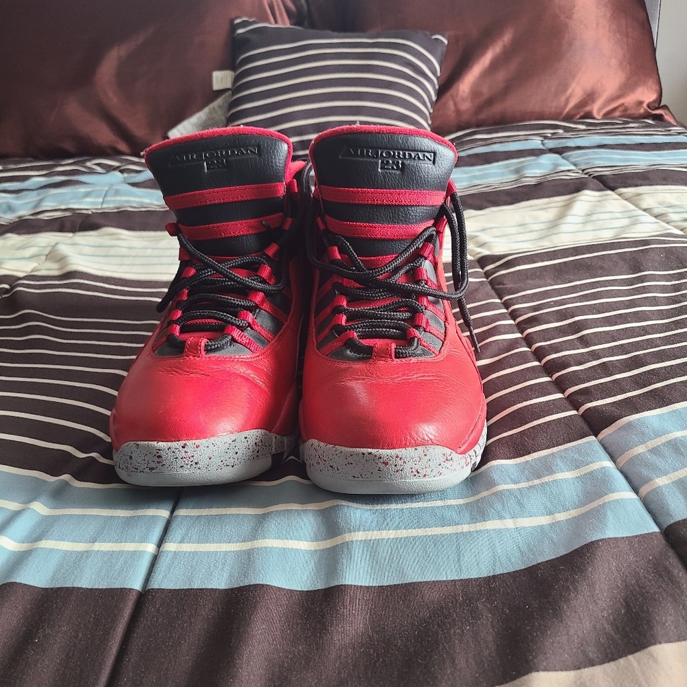 Jordan 10's - Picture 2 of 5